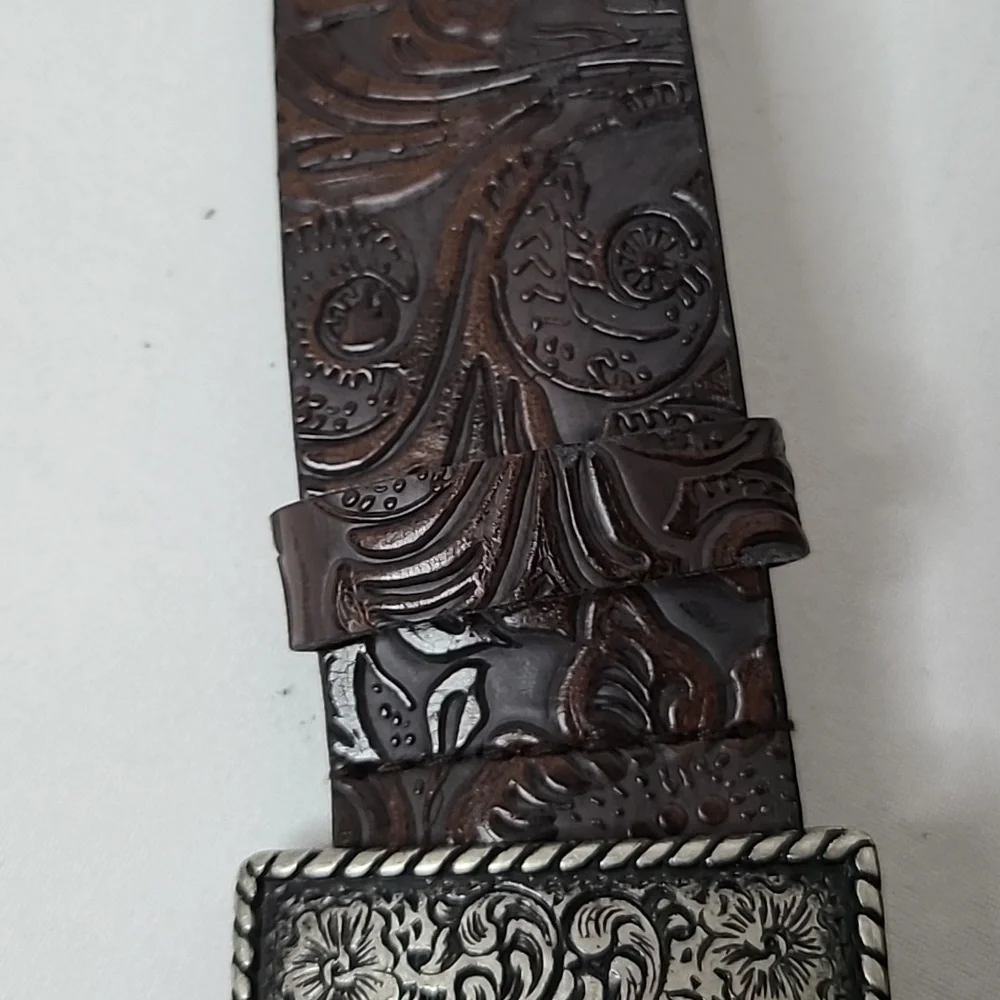 Vintage Y2K Perry Ellis Western Belt Embellished Scroll Design Faux Leather Brwn